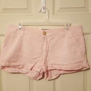 Abercrombie & Fitch shorts.